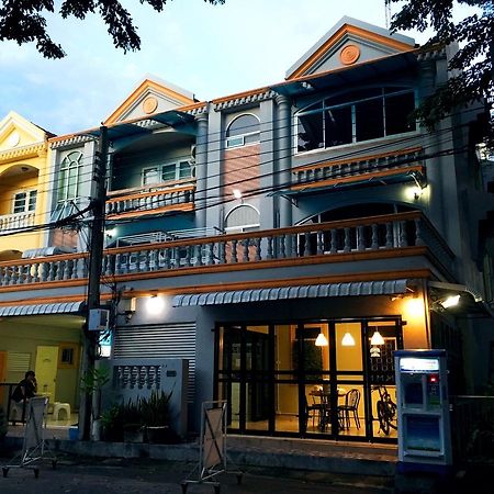 Park Avenue@Huamark Bangkok Exterior photo